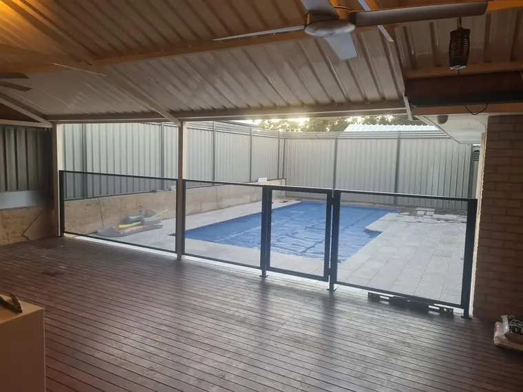 Desmond Van Der Laan&rsquo;s PoolPerf pool fence, photographed by Desmond and posted on Facebook