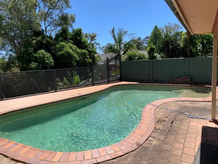 Michael&rsquo;s PoolPerf fence, the photo they posted with their Google review