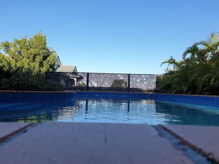 Ross Bidgood&rsquo;s PoolPerf fence, the photo they posted with their Google review