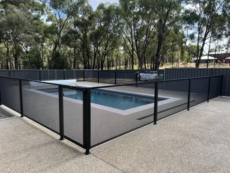 Mark Raven&rsquo;s PoolPerf pool fence, photographed by Mark and posted on Facebook