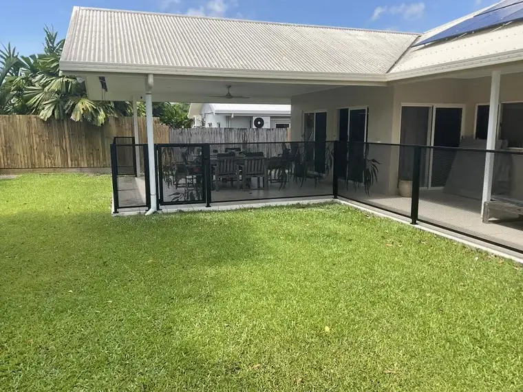 Scott Tunnie&rsquo;s PoolPerf pool fence, photographed by Scott and posted on Facebook
