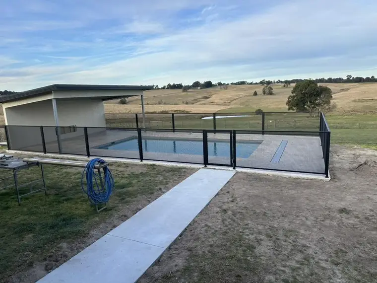 Chris South&rsquo;s PoolPerf pool fence, photographed by Chris and posted on Facebook