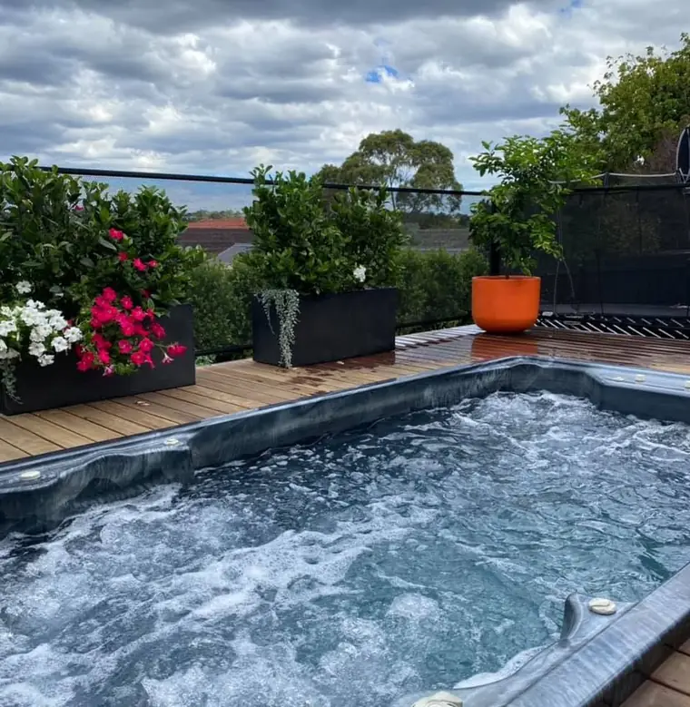 Nicole Robazzini Ward&rsquo;s PoolPerf pool fence, photographed by Nicole and posted on Facebook