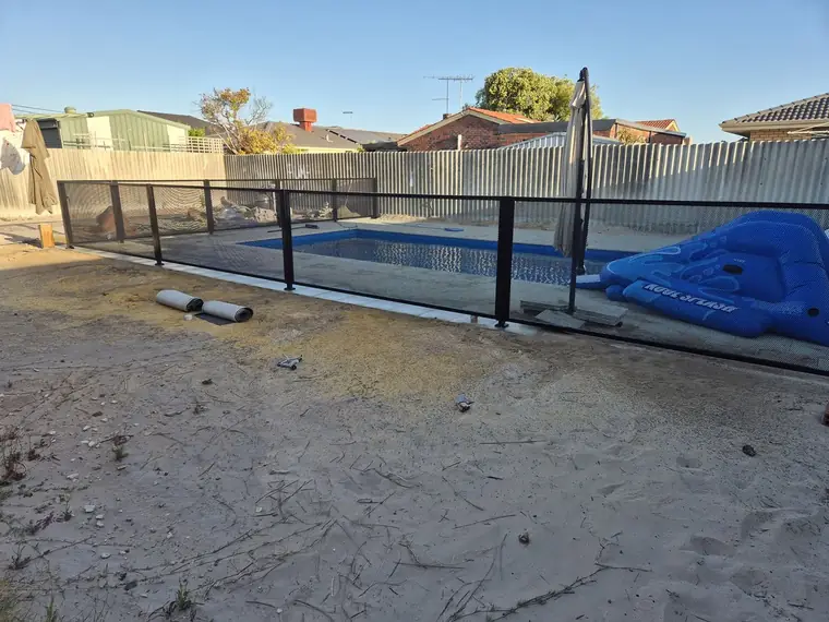 Jimmy Watson&rsquo;s PoolPerf pool fence, photographed by Jimmy and posted on Facebook